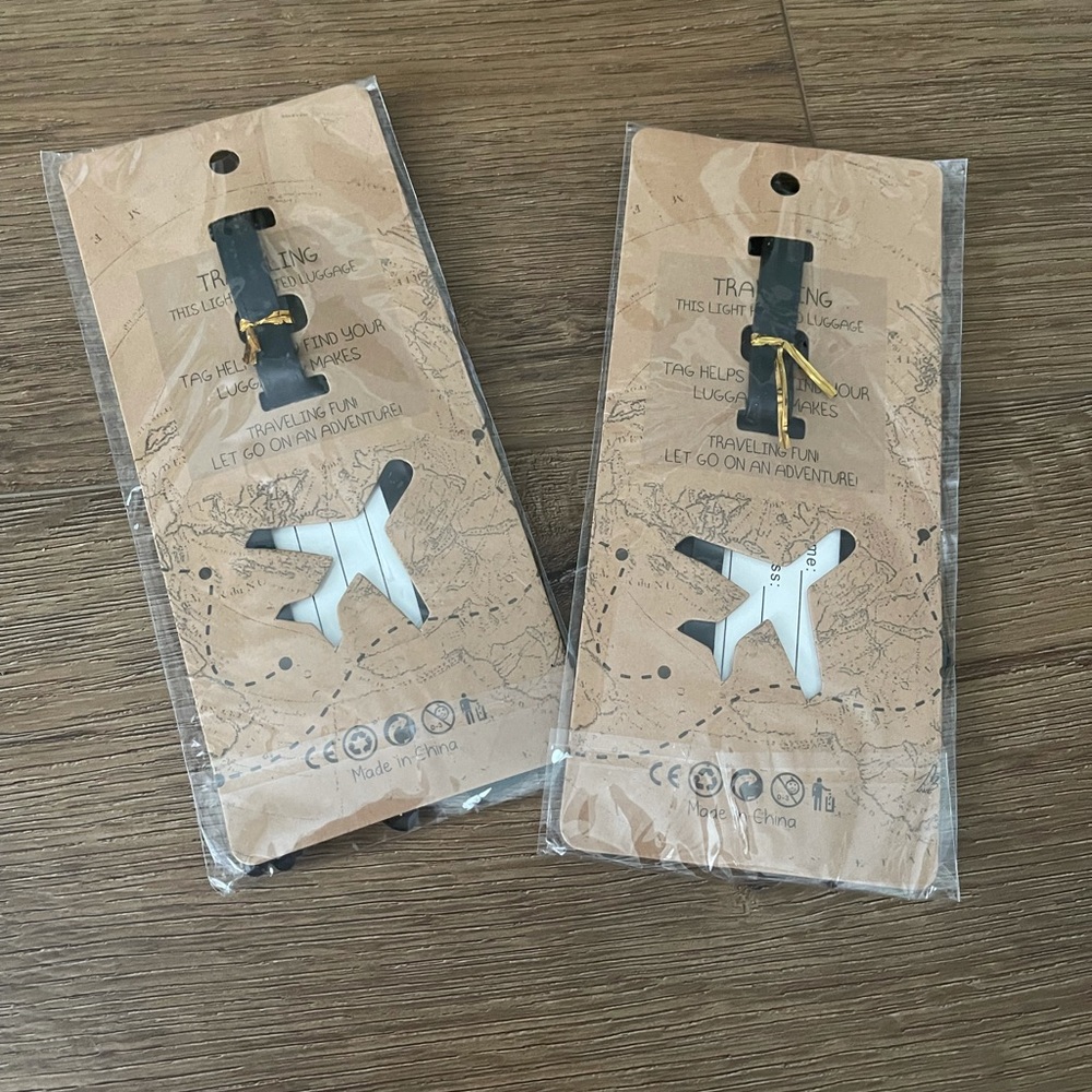 One Left! LITTLE TWIN STARS-2 Piece Set NWOT Luggage Tags - Picture 2 of 14